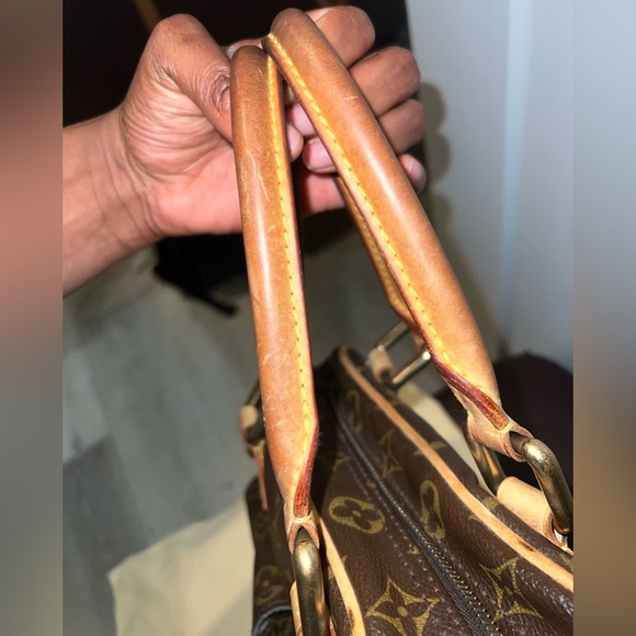 Authentic Louis Vuitton Manhattan Pm - Picture 6 of 12